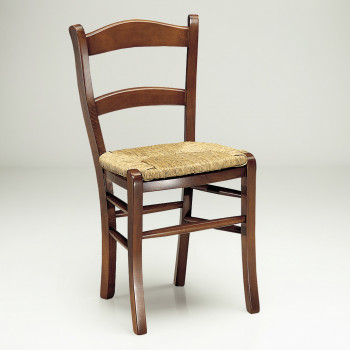 Sedia campagnola con fondino in paglia, dettaglio gambe