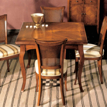 Dettaglio tavolo a libro intarsio edera legno noce