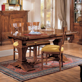 Sedia liberty imbottita, schienale con crociera intagliata