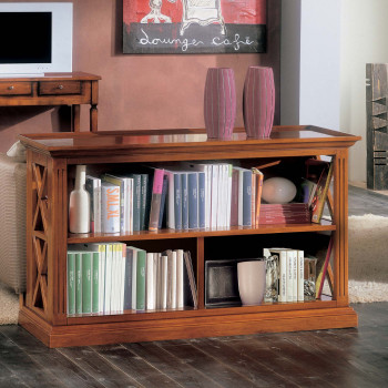 Retrodivano classico in legno con crociera decorativa