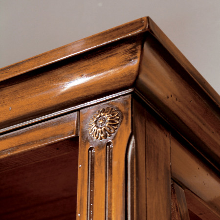 Dettaglio decorativo della Libreria legno con griglia nei fianchi