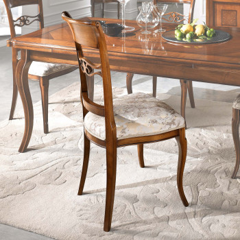 Sedia con gamba provenzale imbottita, dettaglio schienale