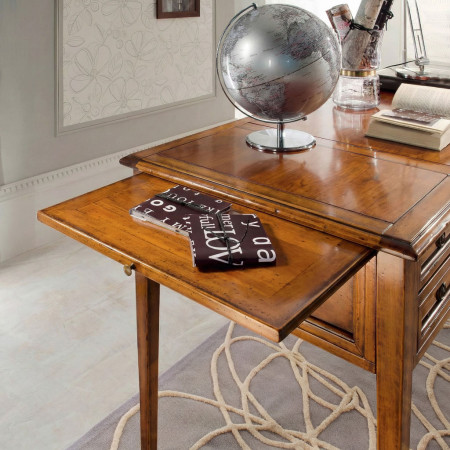 Scrittoio con tiretti e piano in legno