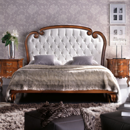 Letto 'Opera' imbottito king size con testata capitonnè