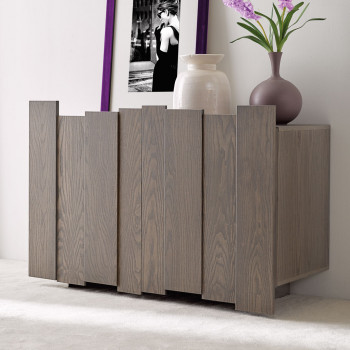 Madia moderna in frassino con design a sbalzo e venature