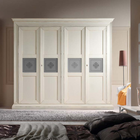 Camera da letto completa di armadio con decorazioni intagliate