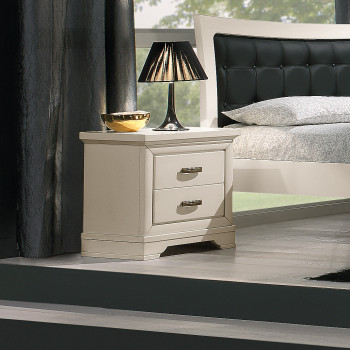 Comodino due cassetti in camera da letto moderna