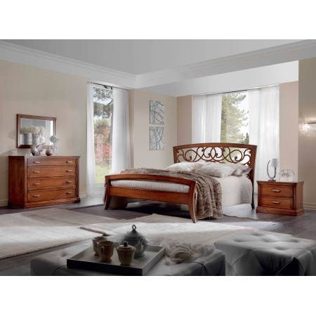 Specchiera rettangolare con semplice cornice in legno