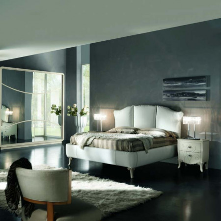 Letto matrimoniale senza contenitore, ecopelle bianca, ambiente moderno