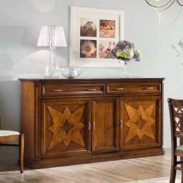 Sedia imbottita in legno massello in sala da pranzo