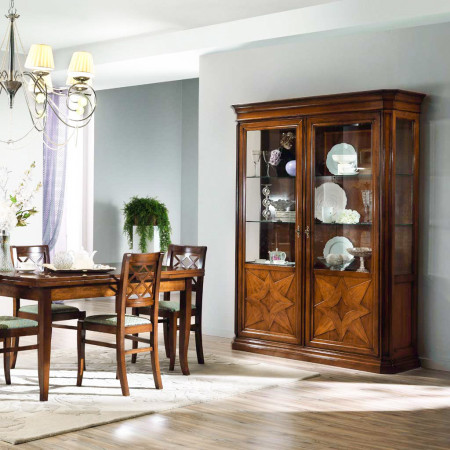 Credenza 3 ante con rilievo a stella in legno massello