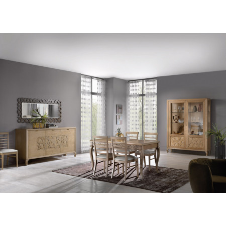 Credenza con piedi sagomati, ante traforate, legno frassino
