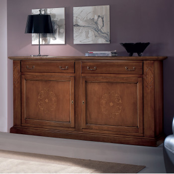 Credenza con intarsio, dettaglio floreale su ante