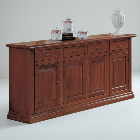 Credenza con 4 ante bugnate, dettaglio finiture