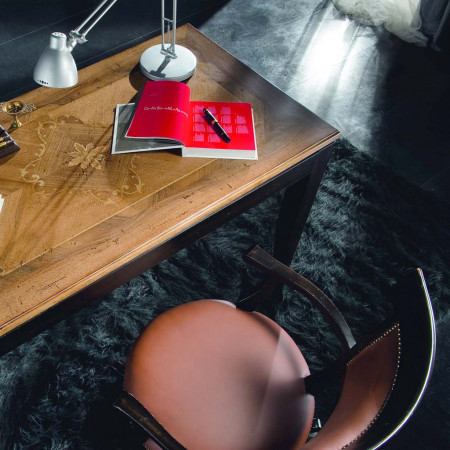 Scrivania con intarsio Venezia dettaglio top legno