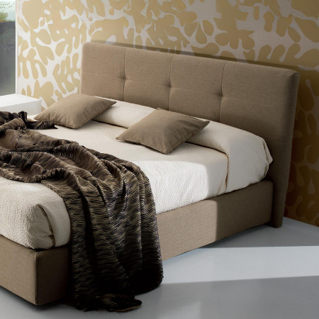 Letto imbottito con contenitore Coral