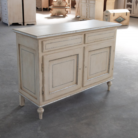 Credenza 2 ante 2 cassetti finitura toscana dettagli foglia argento anticato