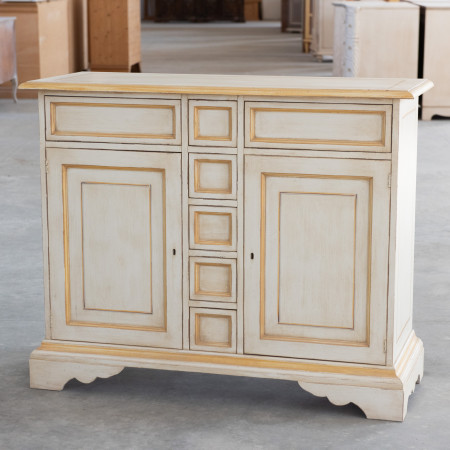 Credenza 2 ante 7 cassetti finitura toscana avorio e particolari ocra