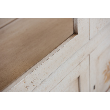 Dettaglio legno Vetrina 2 e 2 ante avorio anticato