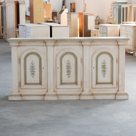 Credenza con archi 3 ante 3 cassetti avorio pennellato decori verdi