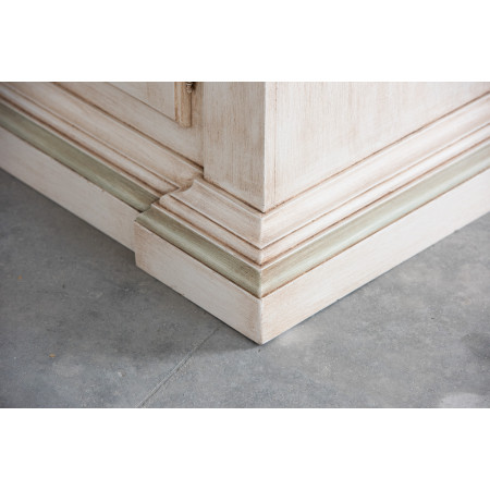 Credenza con archi 3 ante, dettaglio decorazioni verdi