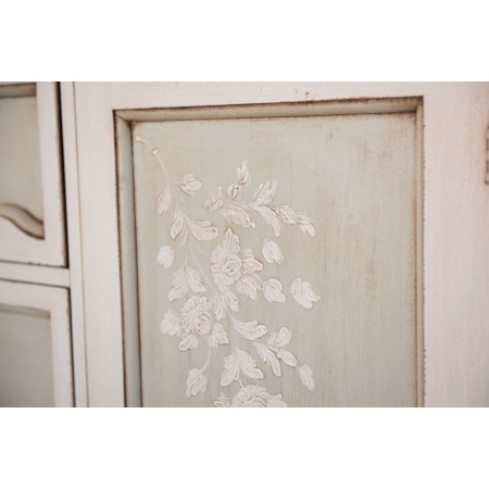 Dispensa 3 ante e 7 cassetti avorio anticato, dettaglio decorazione floreale