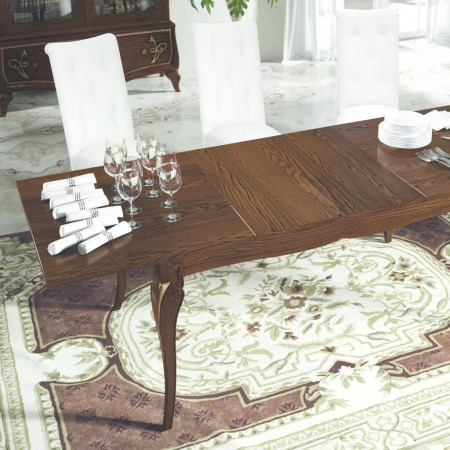 Sala da pranzo classica contemporanea, tavolo con gambe curve in legno di frassino