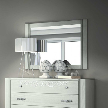 Specchiera rettangolare con cornice in frassino e dettagli decorativi