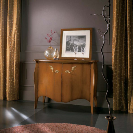 Credenza con maniglie in stile 700, dettaglio ante bombate