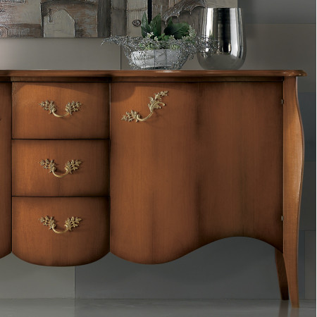 Credenza sagomata con maniglie 700, dettaglio frontale