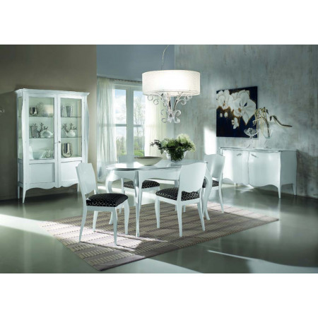 Credenza bombata con due ante in ambiente contemporaneo