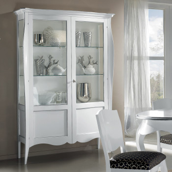 Vetrina sagomata 2 porte, dettaglio laccatura