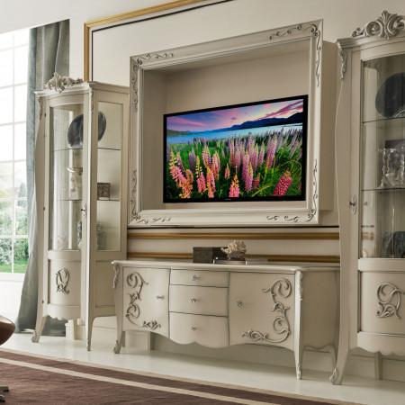 Cornice porta TV barocco moderno con dettagli intagliati