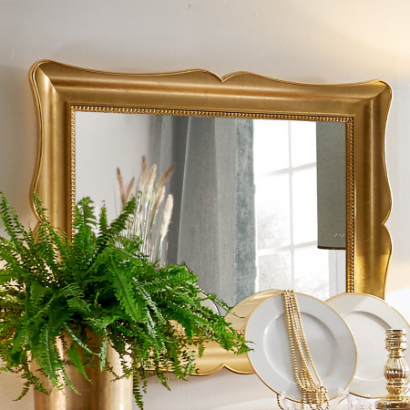 Specchiera rettangolare in stile barocco moderno, dettaglio cornice oro