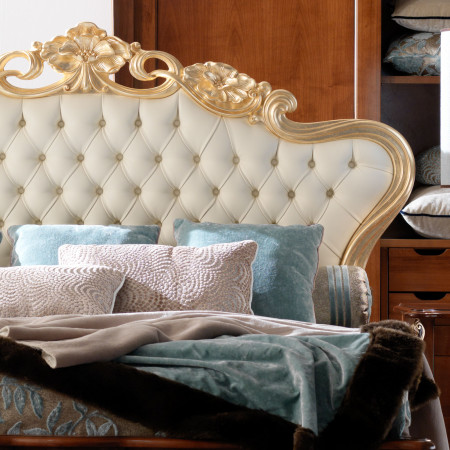 Letto king size in stile barocco moderno