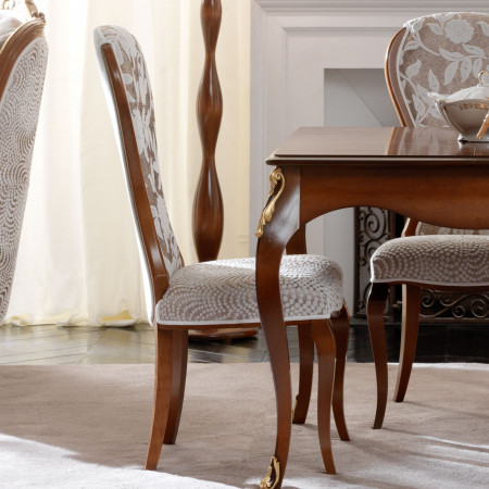 Sedia in stile barocco moderno