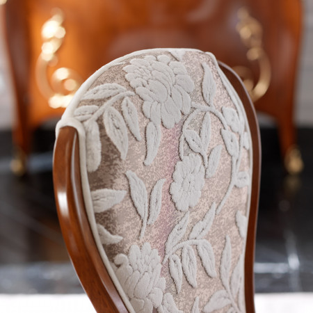 Sedia in stile barocco moderno