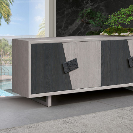 Madia in legno 4 ante oblique con maniglie intagliate, dettagli legno