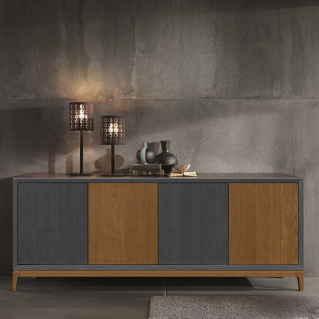 Madia in frassino con ante push-pull e piedini alti