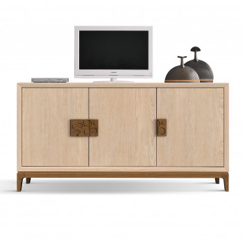 Madia in frassino tre ante con maniglie incise