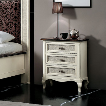 Comodino 3 cassetti paglia di Vienna, dettaglio gambe curve