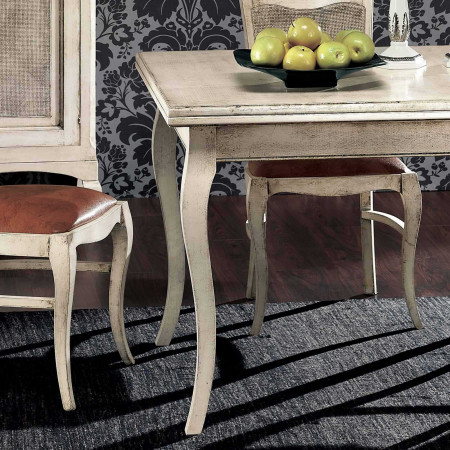 Tavolo allungabile 170x90-250x90, dettaglio gamba sagomata