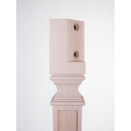 Dettaglio set di 4 gambe a spillo in legno massello