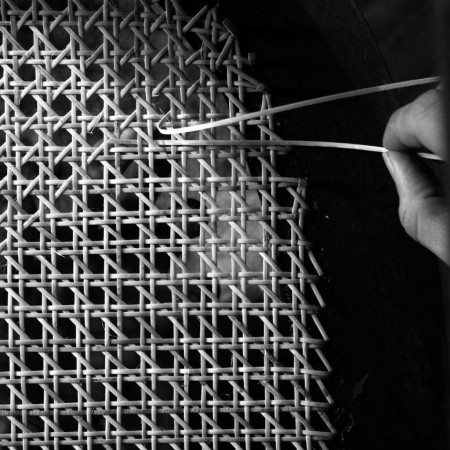 Dettaglio lavorazione schienale paglia Capotavola