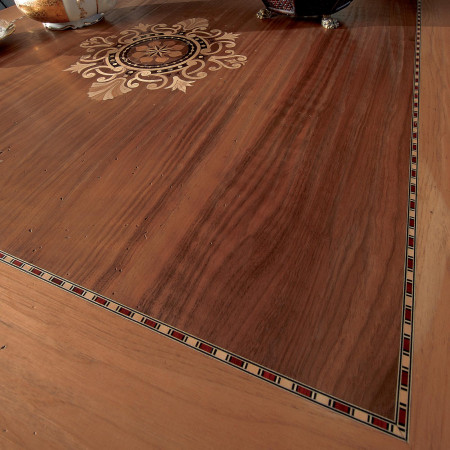 Dettaglio intarsio Tavolino 700 90x90 legno pregiato