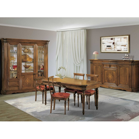 Sala da pranzo Dogi di Venezia, dettaglio vetrina e tavolo