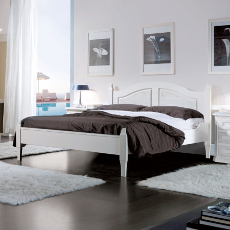 Letto in abete spazzolato bianco, dettaglio camera