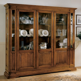 Vetrina 2 porte con bugne laccata in ambiente classico