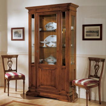 Vetrina 1 porta con bugne, dettaglio cornici sagomate