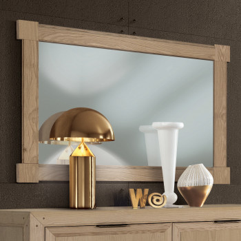 Specchiera in legno di frassino con dettagli decorativi